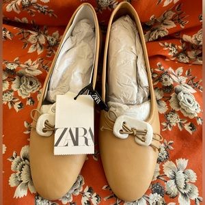 NWT 39/8.5 ZARA Ballet Flat.
